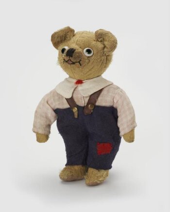 Hugmee | V&A Explore The Collections