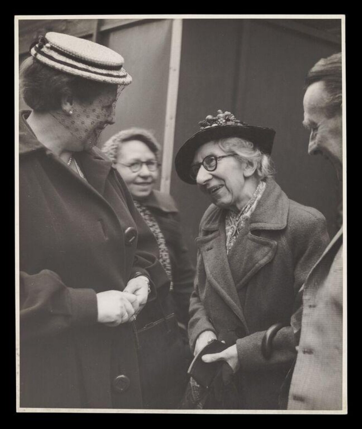Hardy, Bert, Picture Post' Calls on Wilfred Pickles