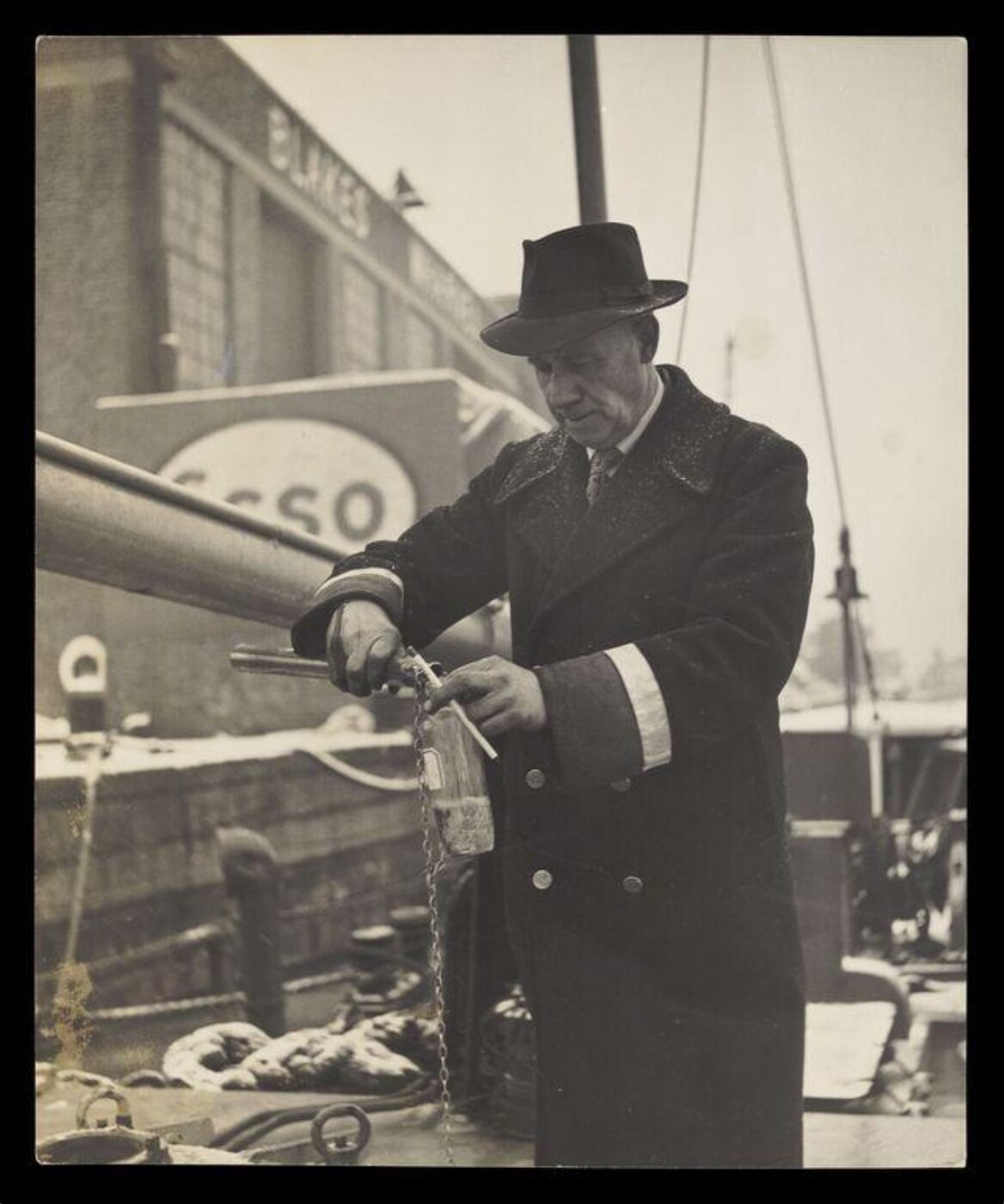 Hardy, Bert, Esso Advertisement