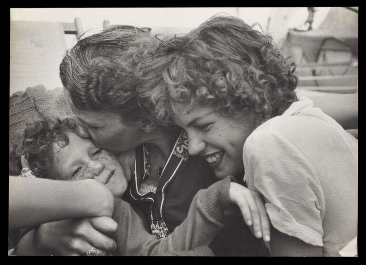 Hardy, Bert, Five children stow away, sail 10,000 miles, to each A MOTHER'S ARMS