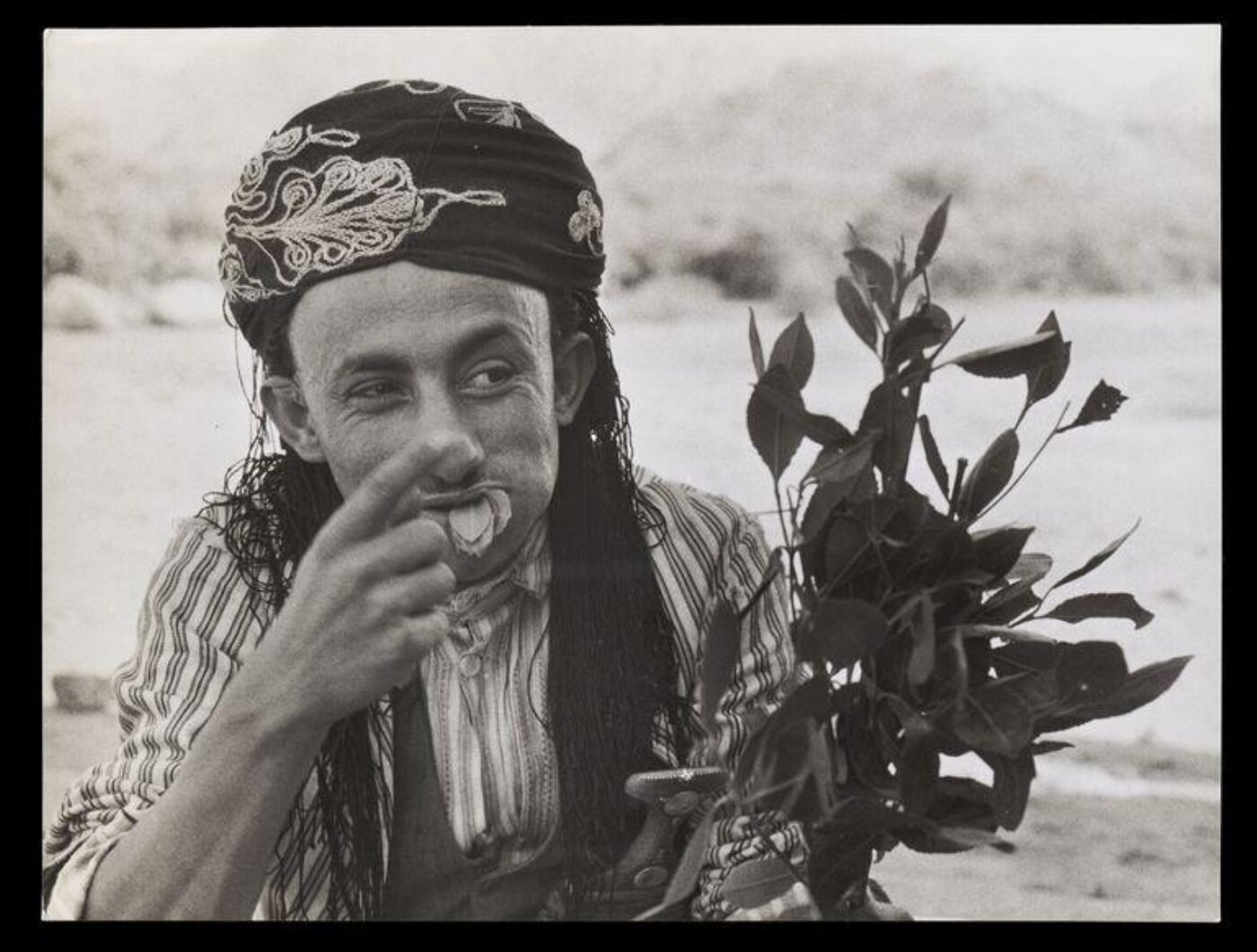 Hardy, Bert, A window onto the Yemen