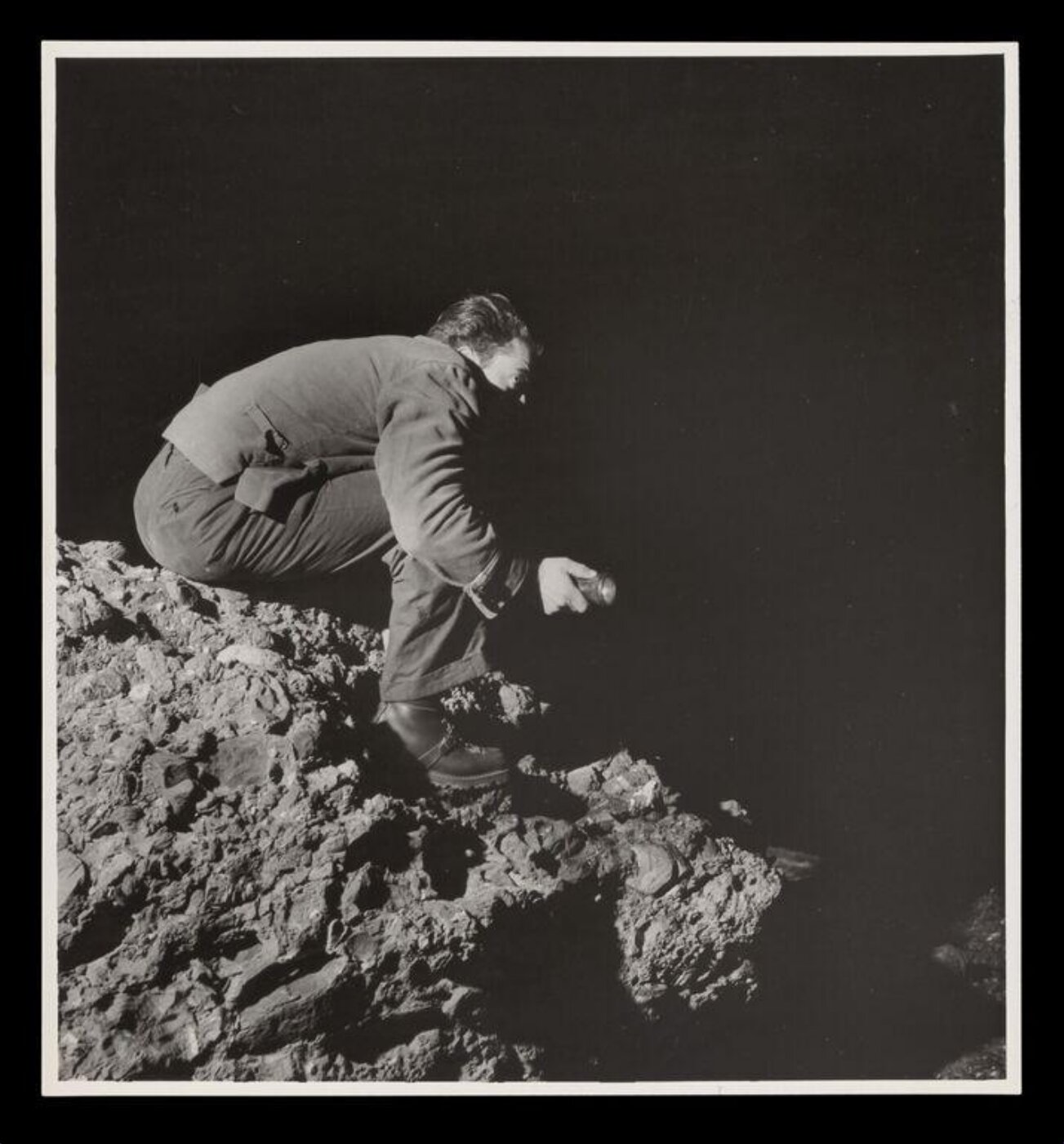 Hardy, Bert, Picture Post Hears A Smuggler's Story