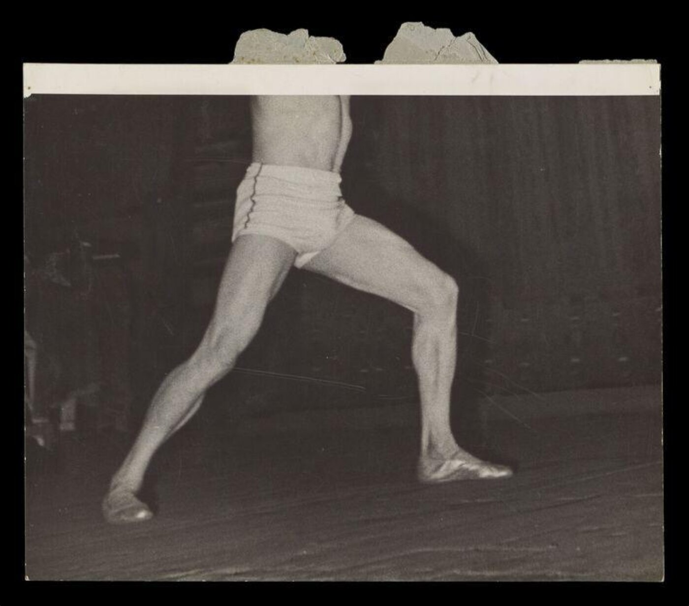 Hardy, Bert, They Call It A Frog-Leap: High-Light Of A Sensational Dancing Act