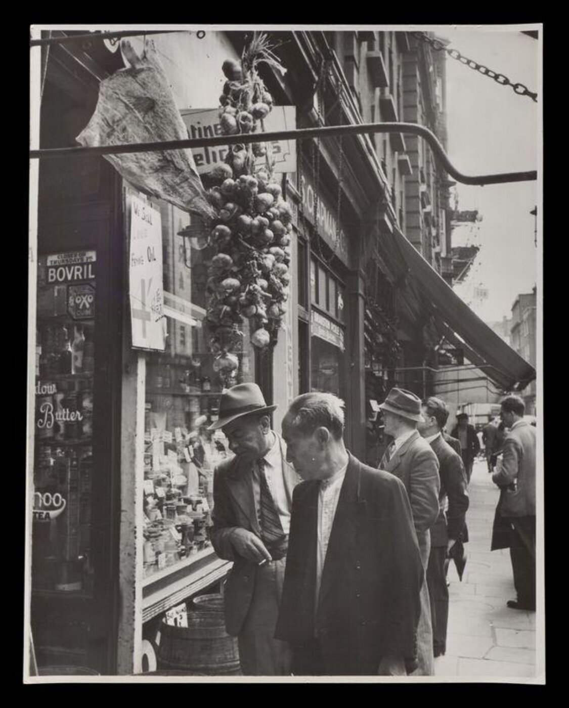 Hardy, Bert, What Makes Piccadilly?