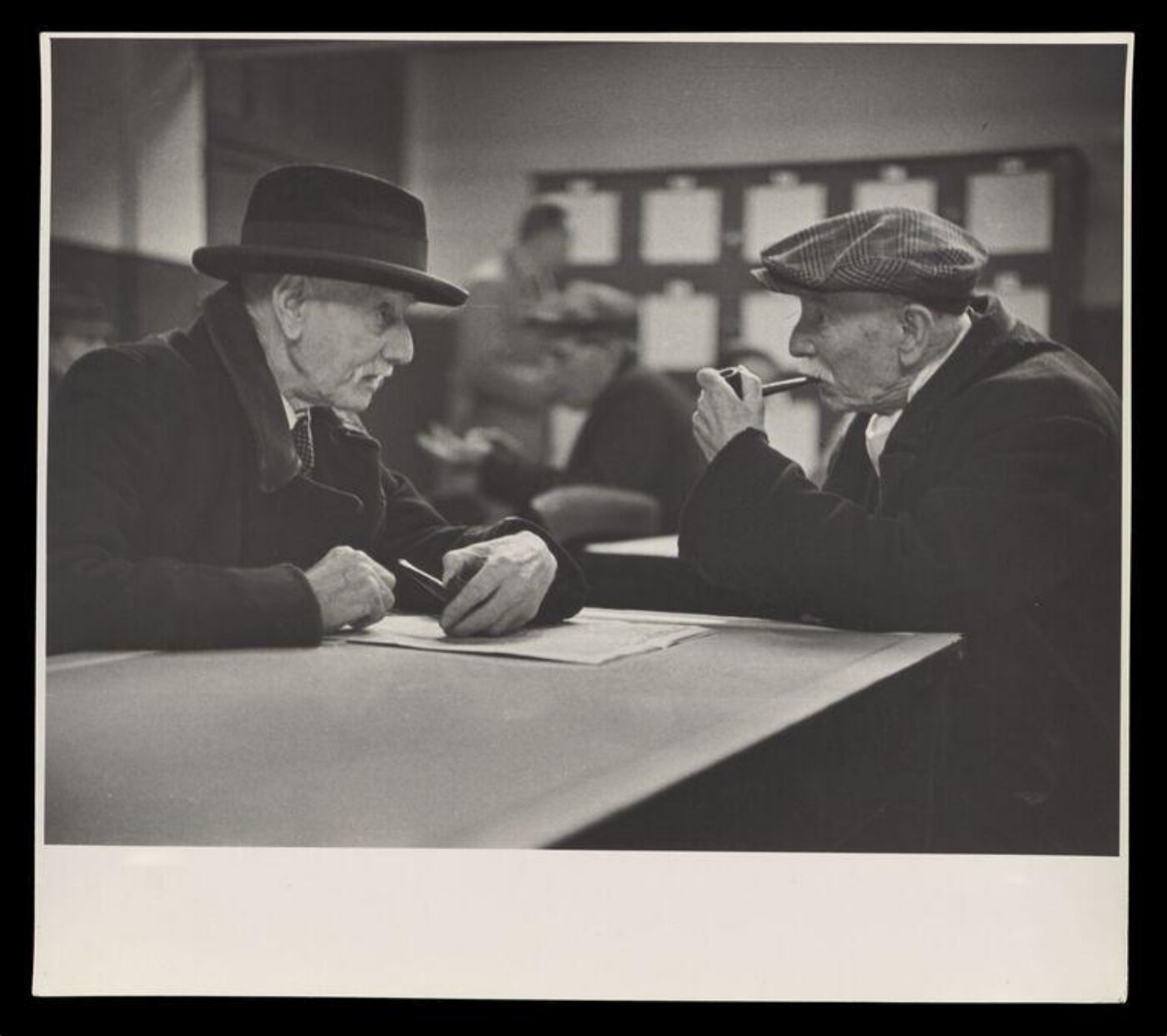 Hardy, Bert, LIFE IN THE ELEPHANT