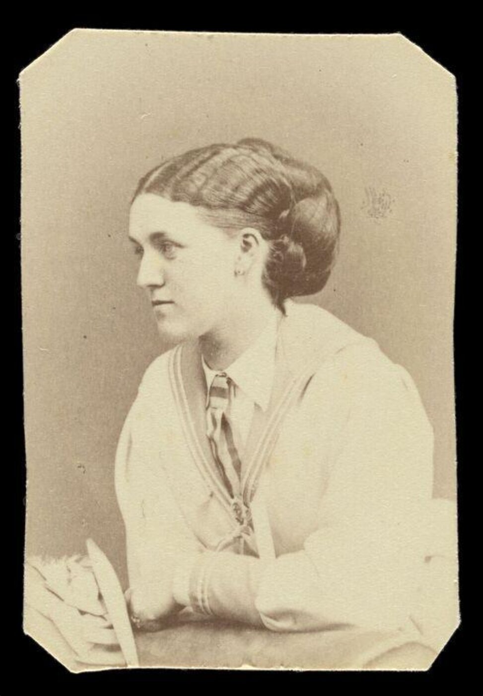 Elliott & Fry, A portrait of a lady