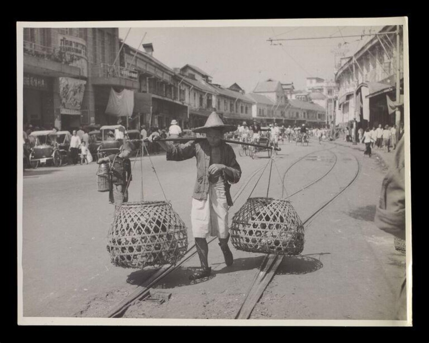Hardy, Bert, Street Scene