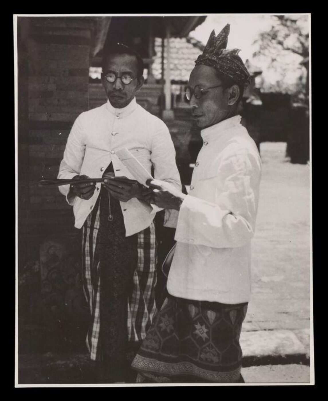 Hardy, Bert, Portraits of men, Bali
