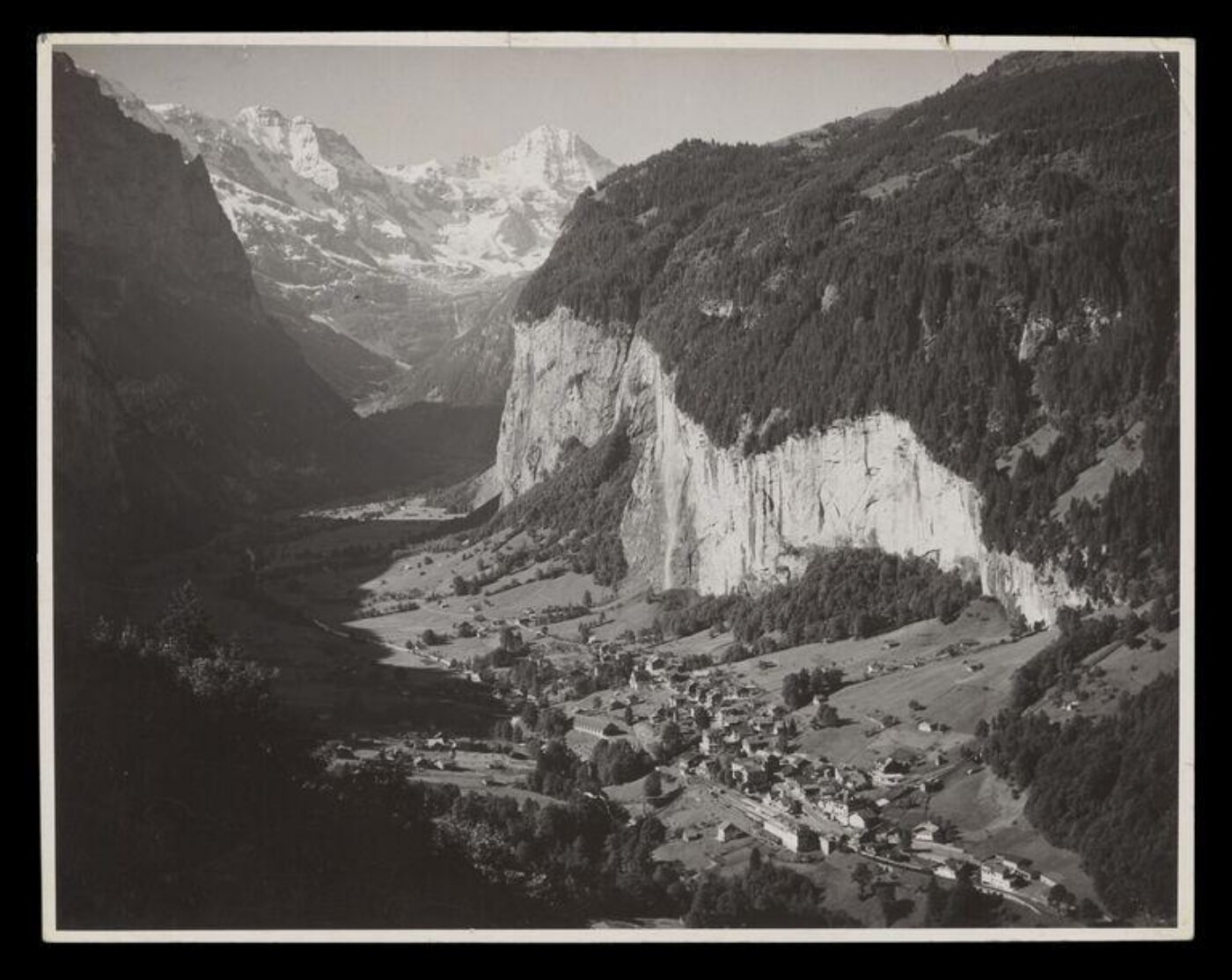Hinde, John Wilfrid, Alpine Valley