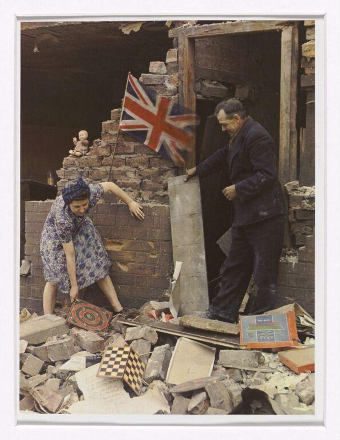 Hinde, John Wilfrid, A Father and Daughter Saving Their Belongings