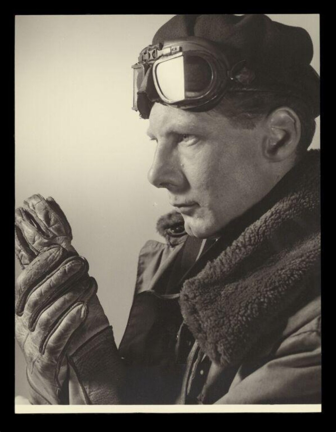 Jarvis, Don, An Example of World War II RAF Pilot Dress